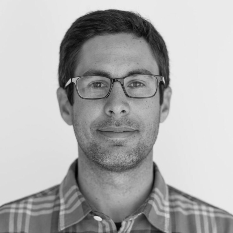 Robbie Lazarow Headshot